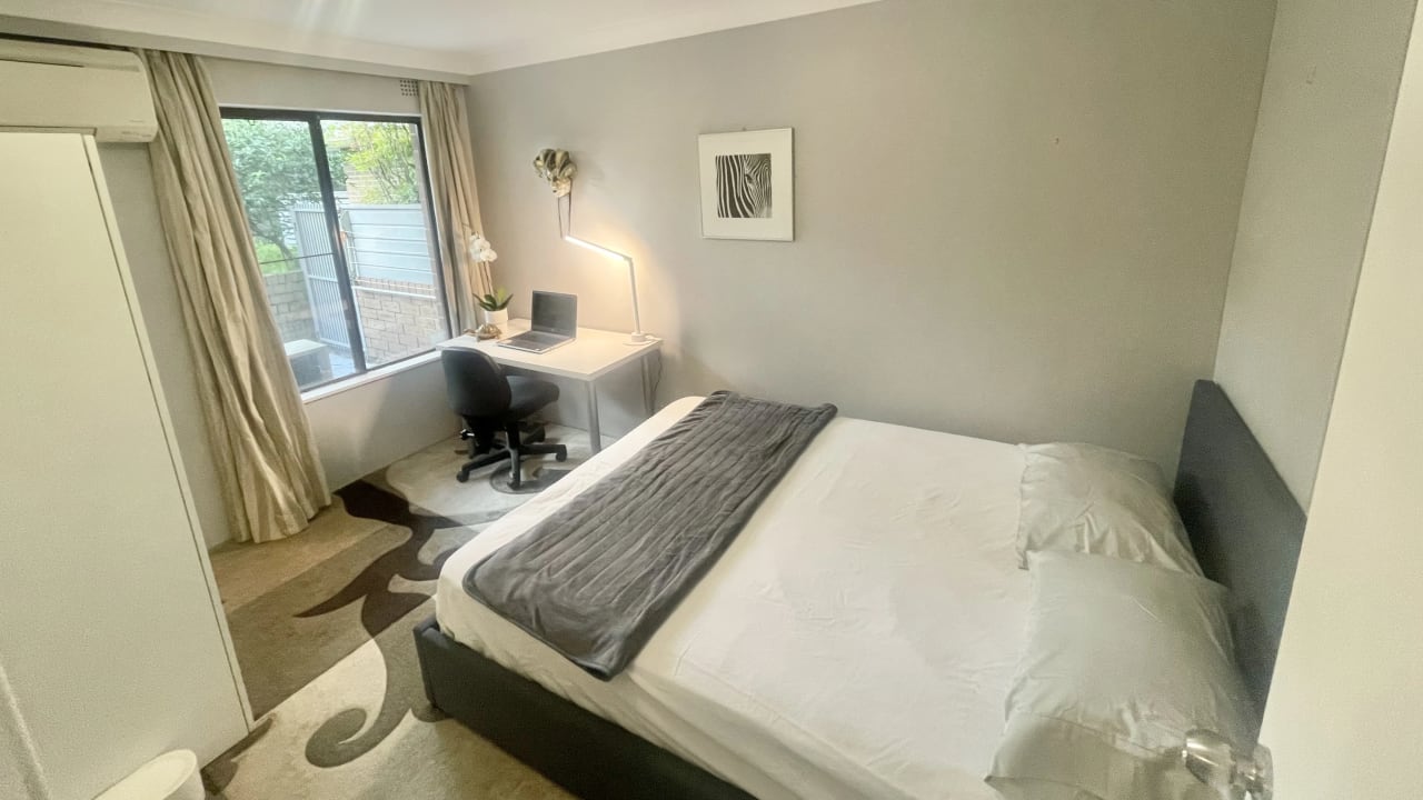 Furnished room in a share house