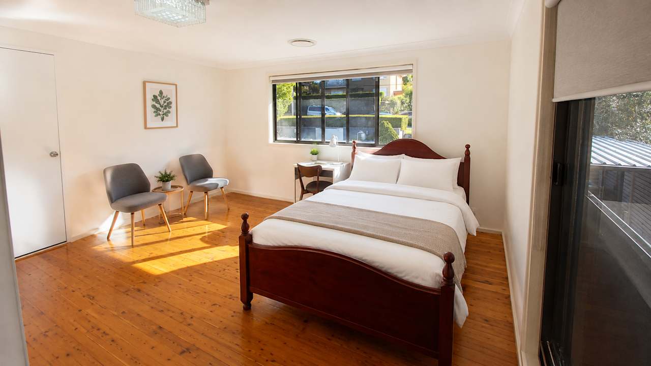 Furnished room in a share house