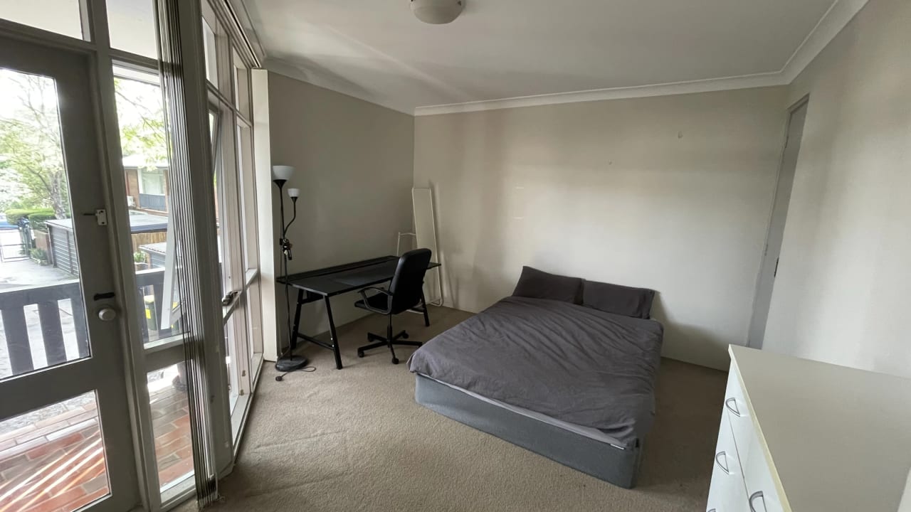Furnished room in a share house