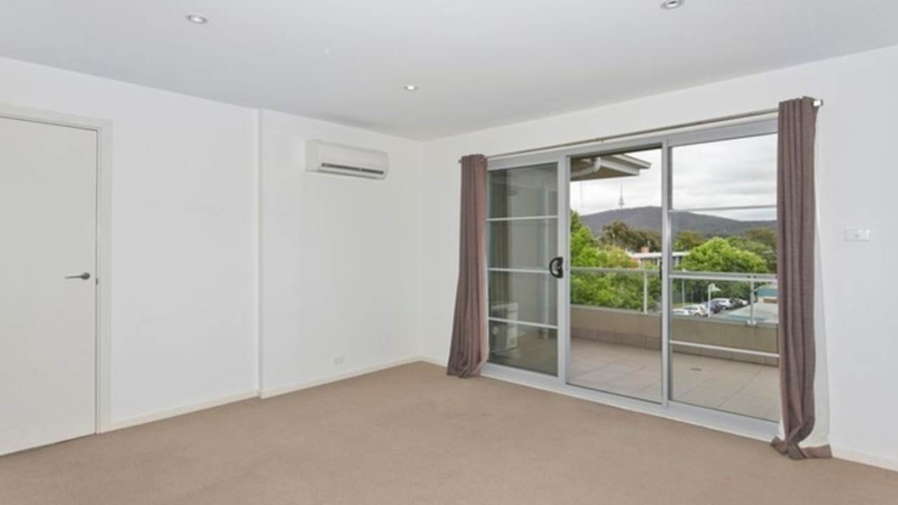 Whole property with 2 rooms for rent