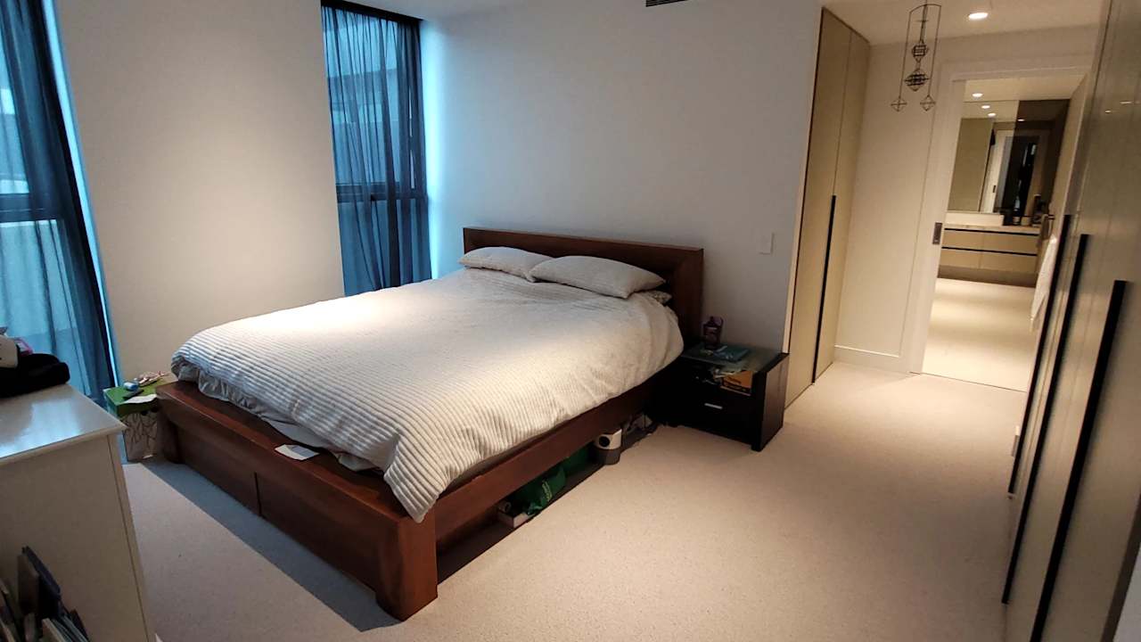 Furnished room with ensuite in a flatshare