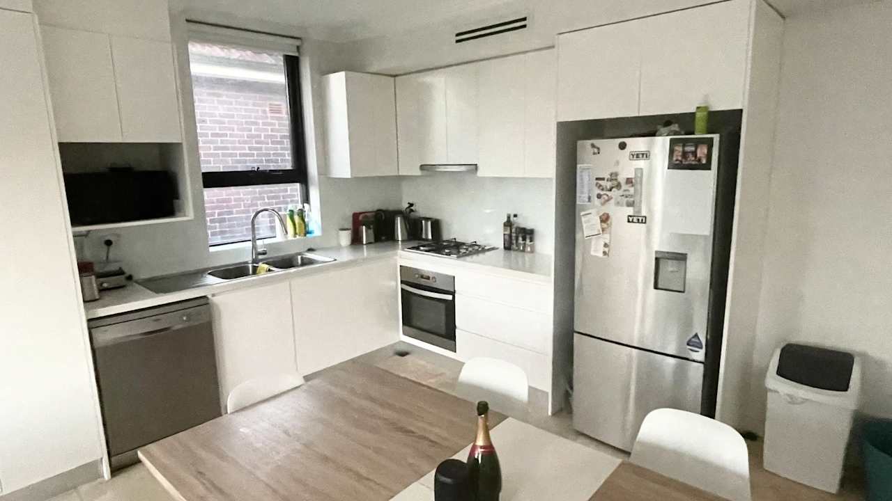Unfurnished room in a share house