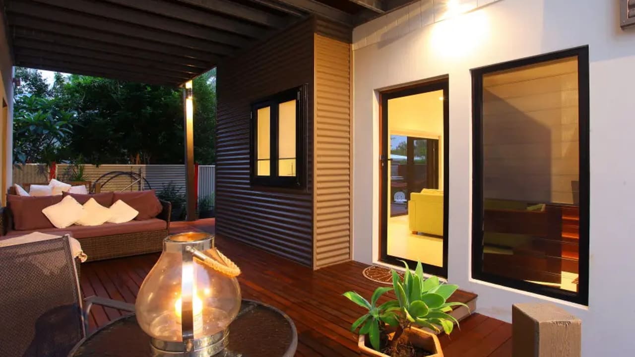 Furnished room studio flat for rent