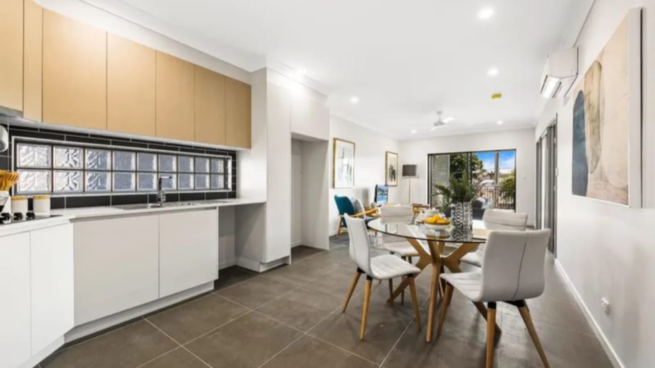 Unfurnished room in a flatshare