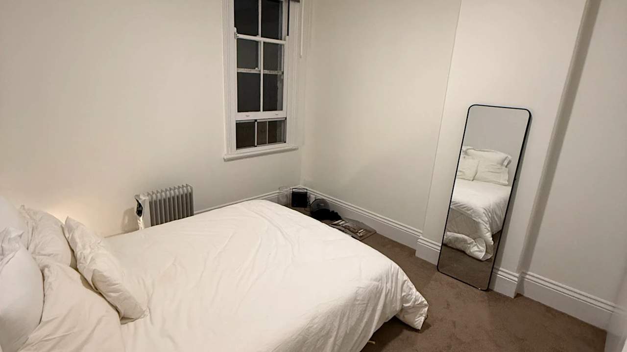 Unfurnished room in a share house