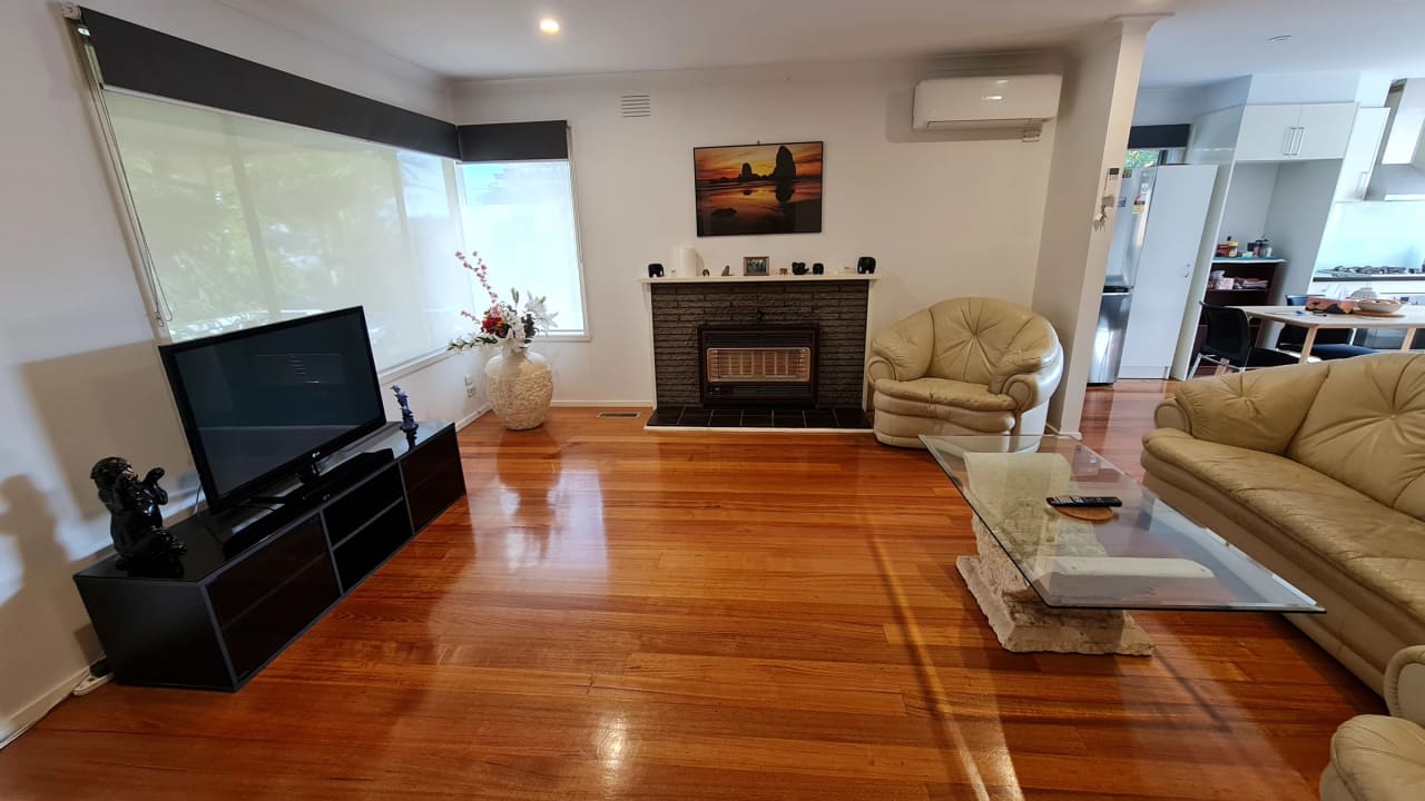 Room in a share house