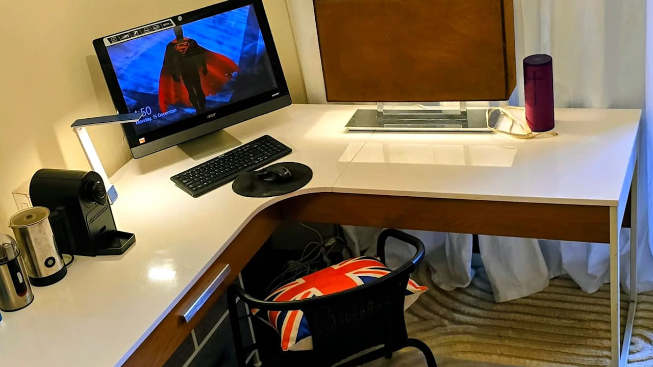 Furnished room in a flatshare