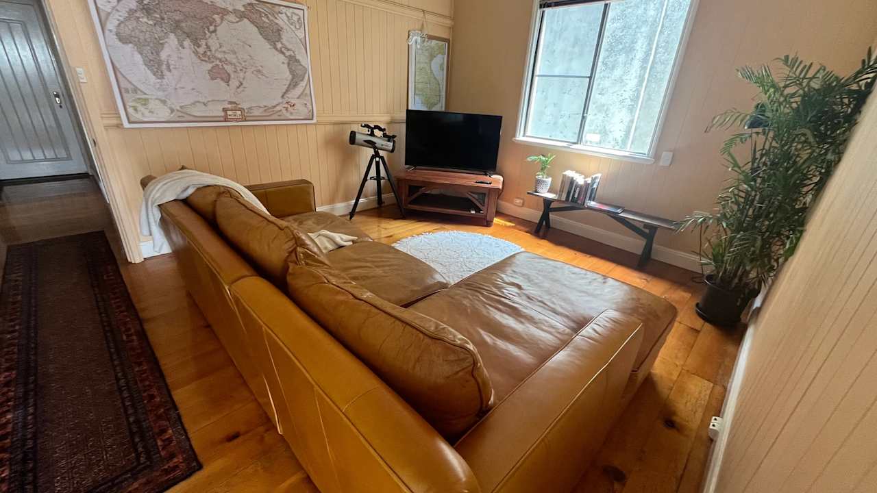 Room in a share house