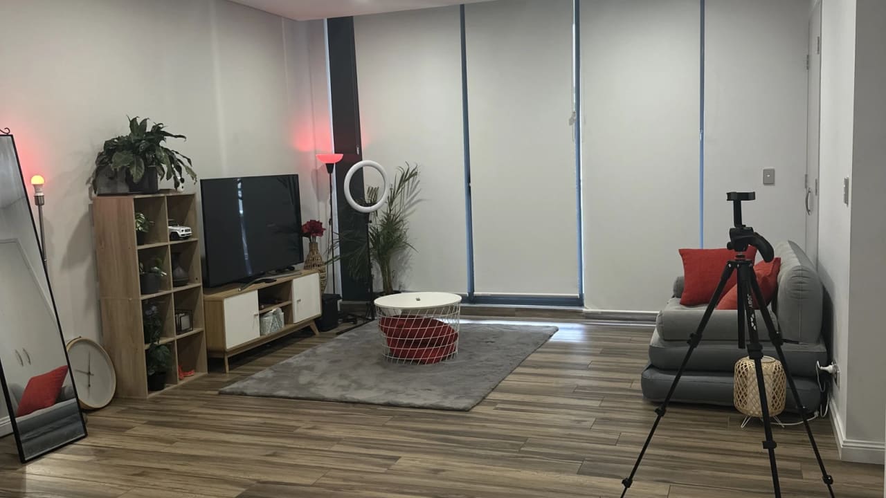 Furnished room in a flatshare