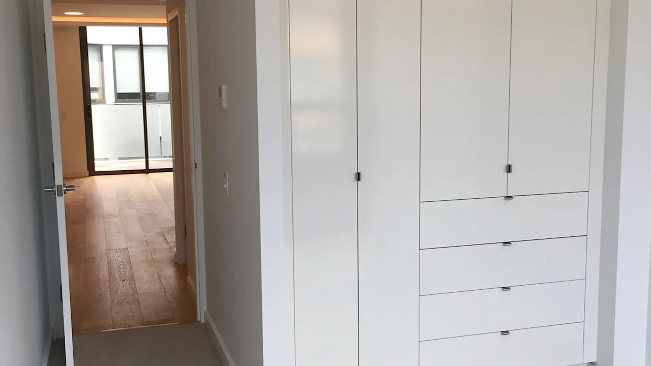 Unfurnished room with own bathroom