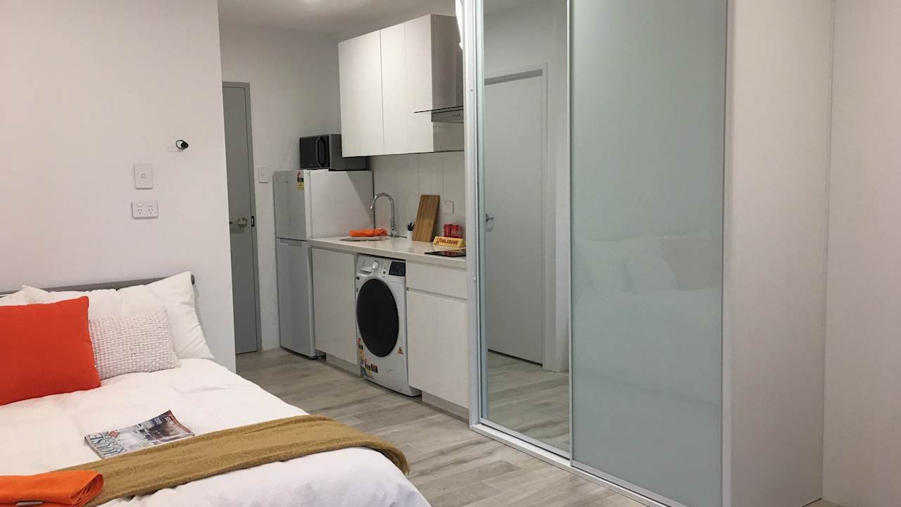 Furnished room studio flat for rent