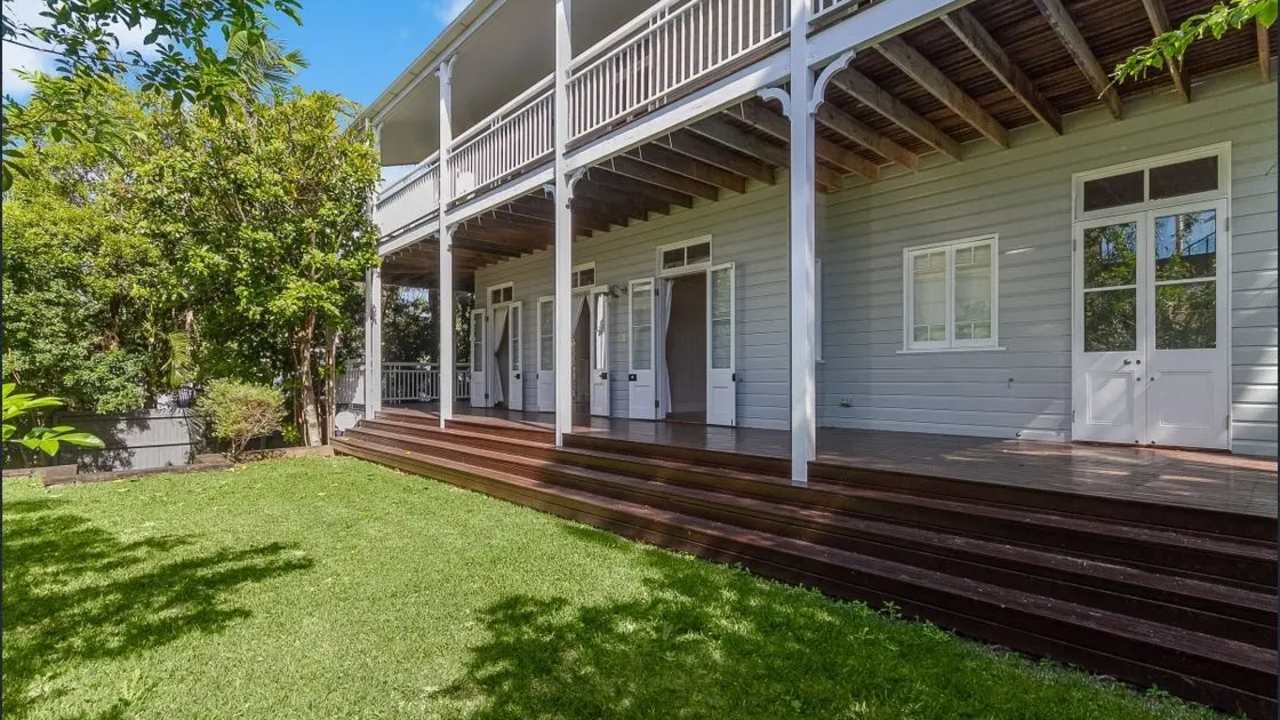 Unfurnished room with own bathroom