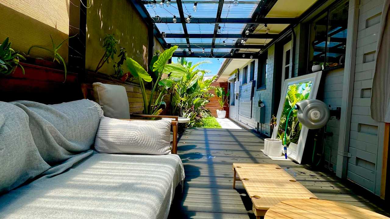 Unfurnished room in a flatshare