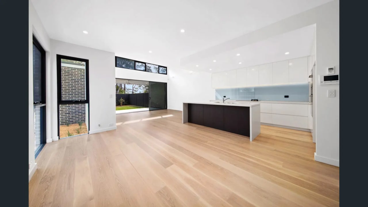 Room in a share house