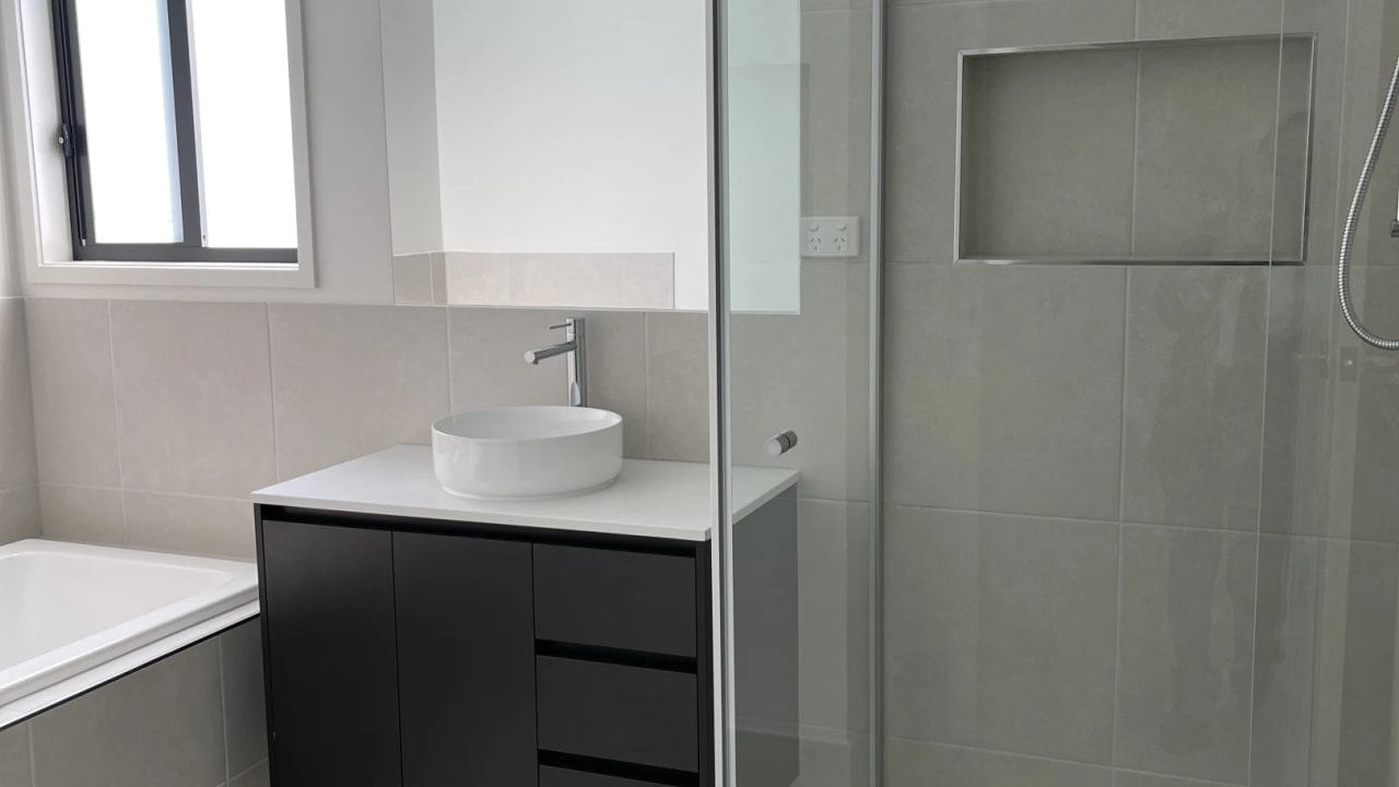 Furnished room with own bathroom