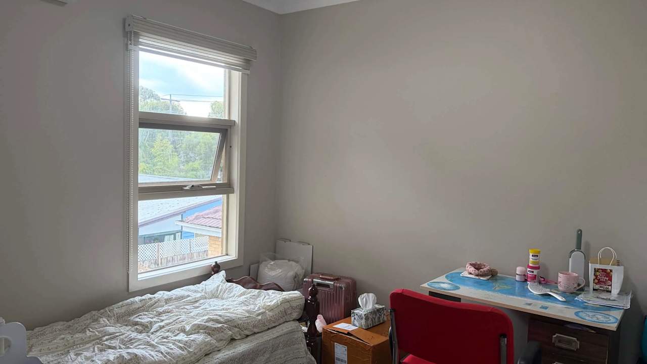 Room in a share house