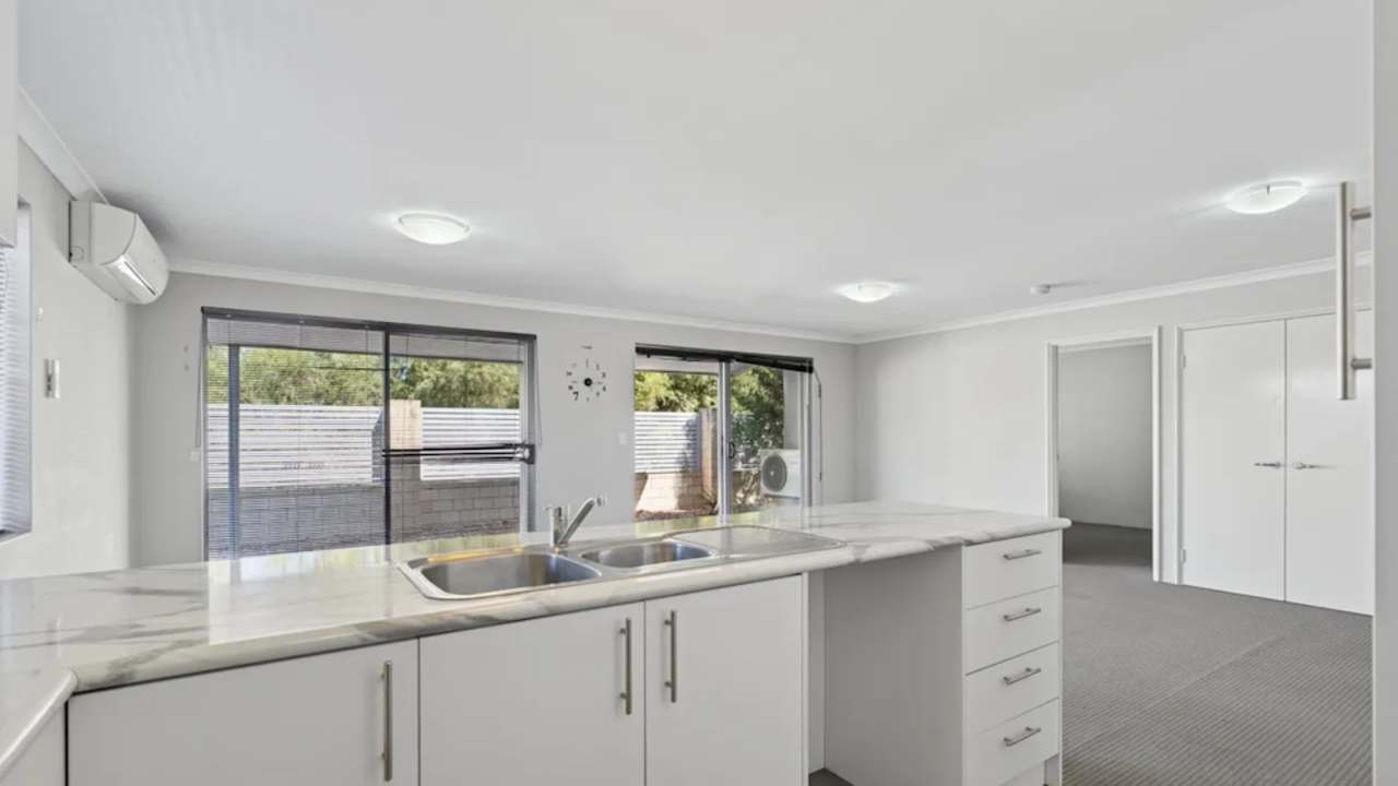 Unfurnished room in a share house