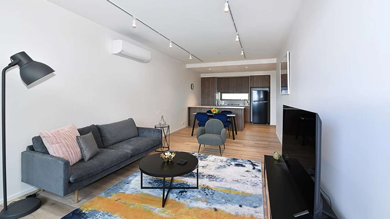 Whole property with 2 rooms for rent