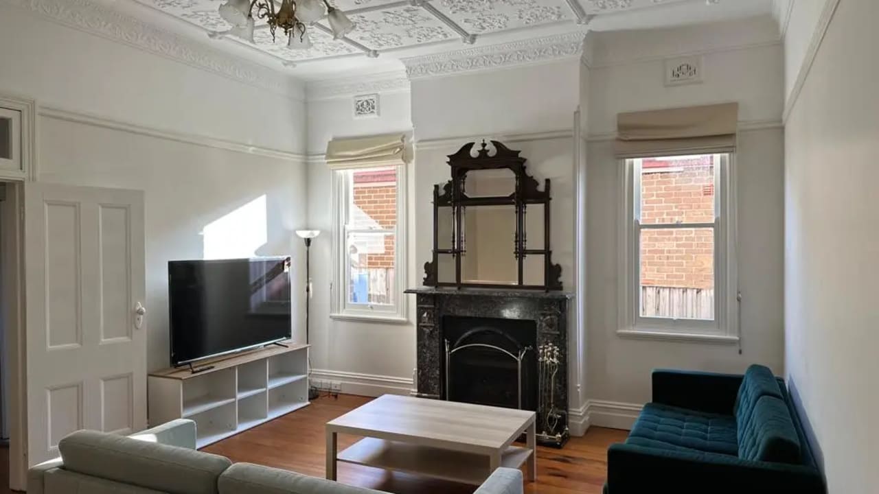 Furnished room in a share house