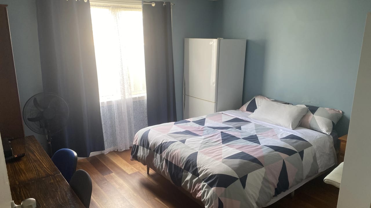 Furnished room in a share house