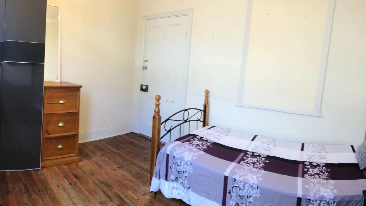 Furnished room in a share house