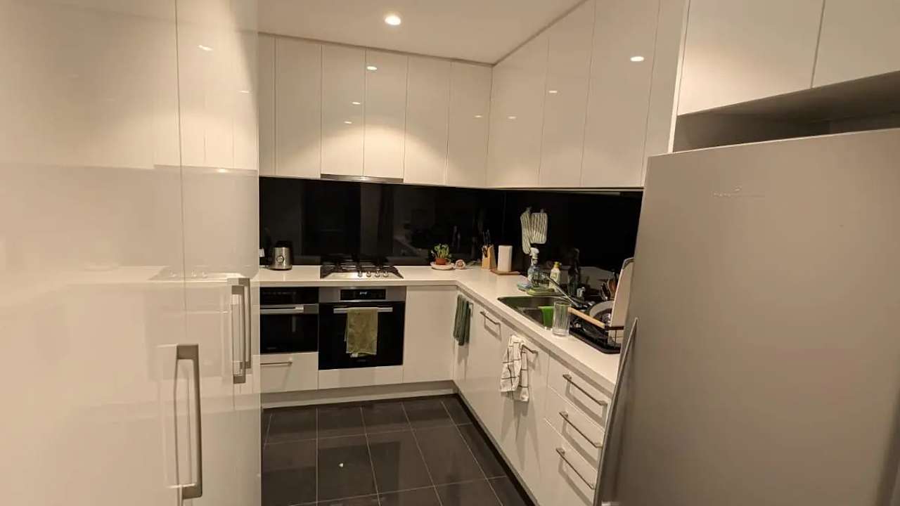 Furnished room with ensuite in a flatshare
