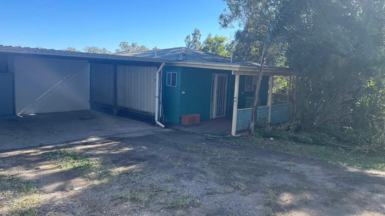 Whole property with 2 rooms for rent