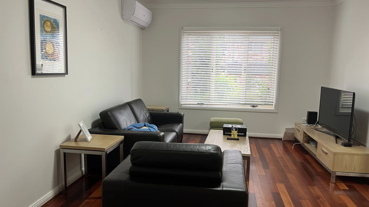 Furnished room in a share house