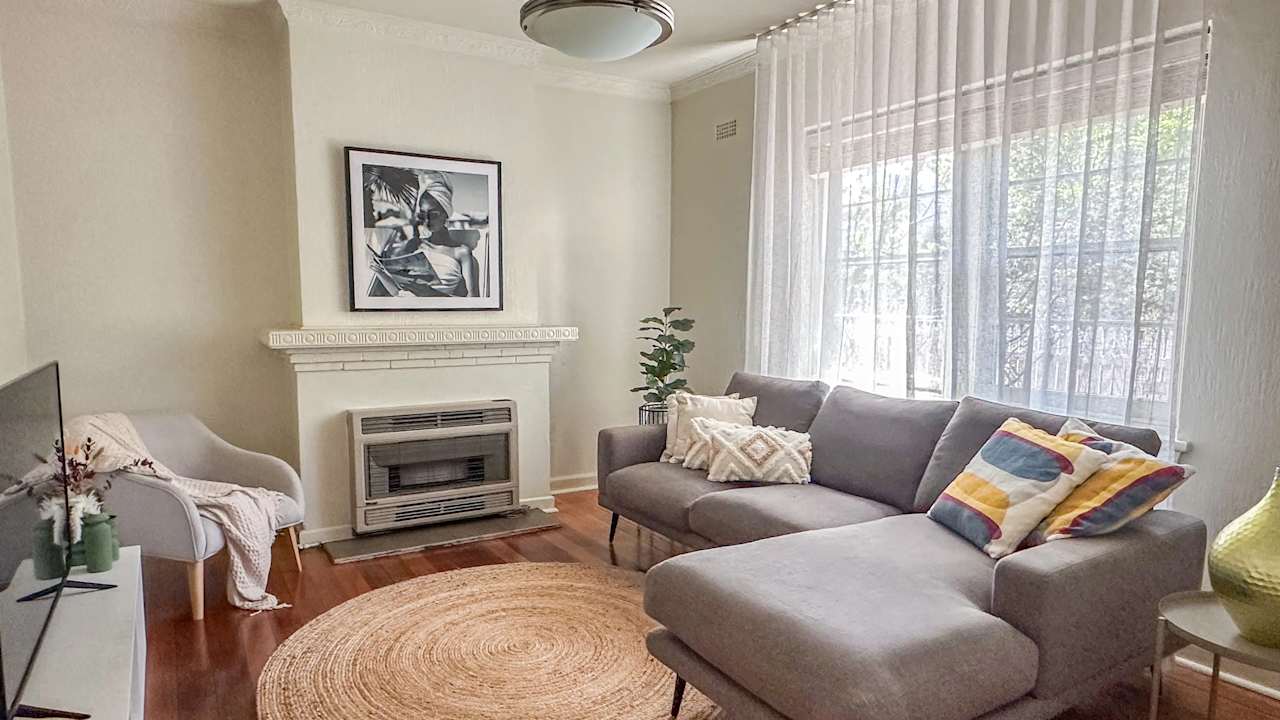 Furnished room in a share house