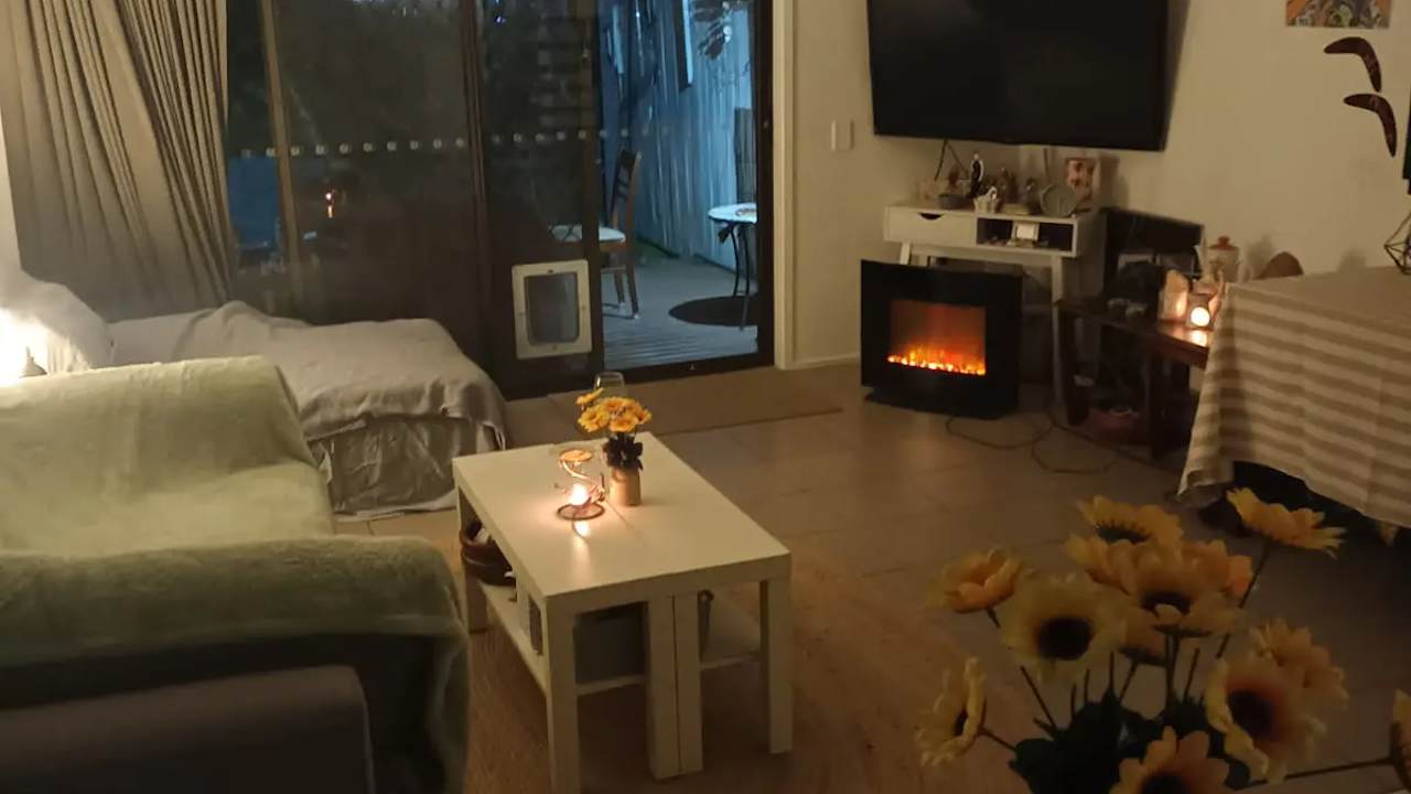 Room in a share house