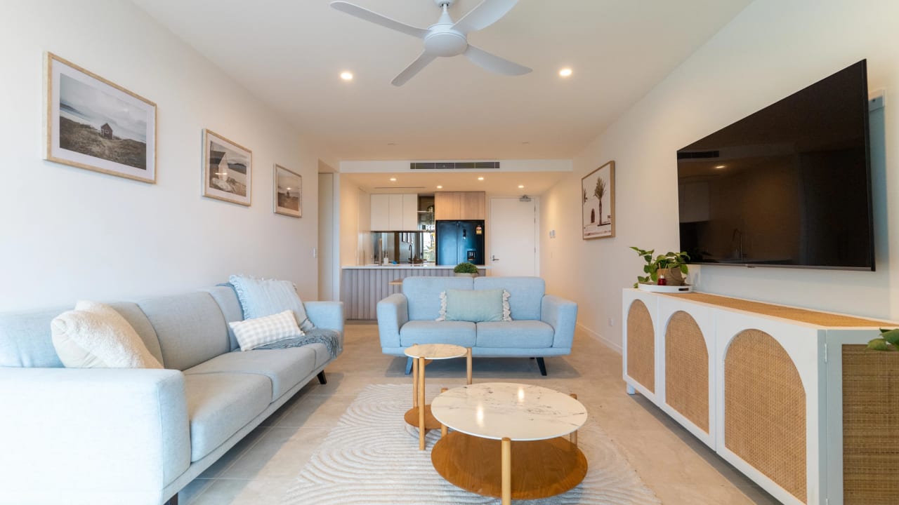 Whole property with 2 rooms for rent