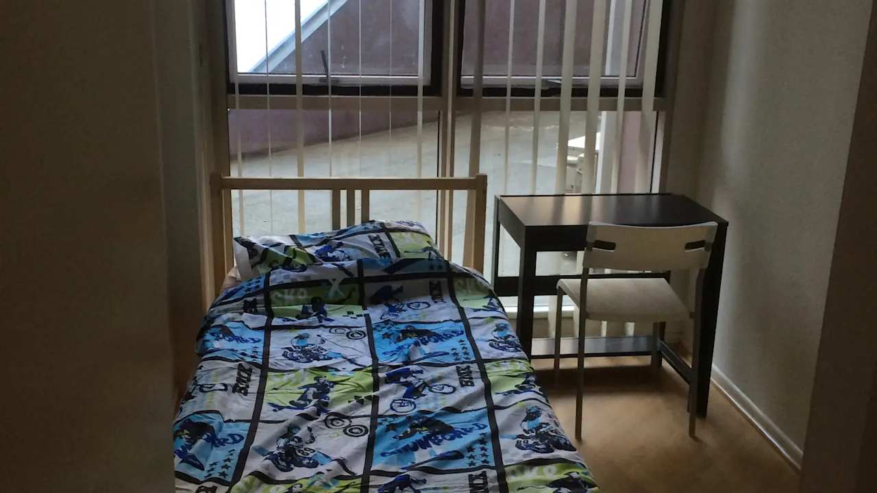 Furnished room in a flatshare