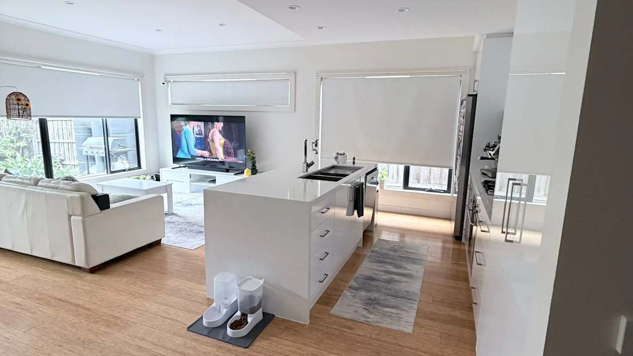 Furnished room in a share house