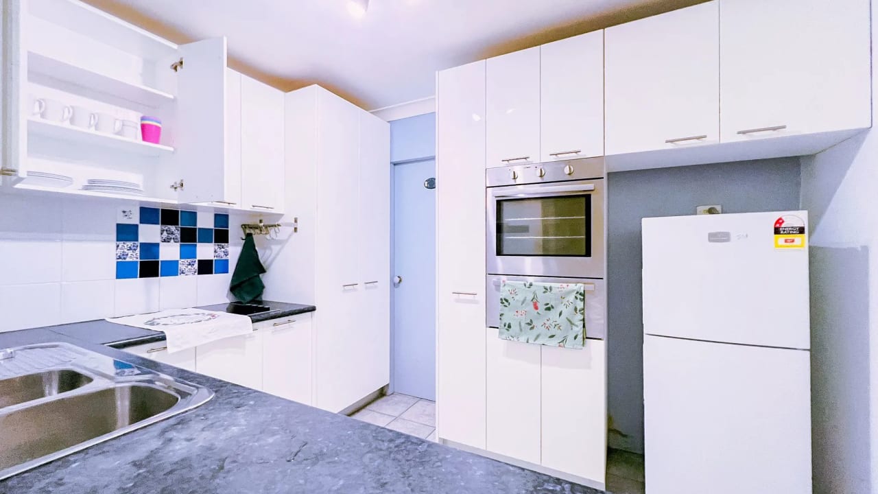 Whole property with 2 rooms for rent