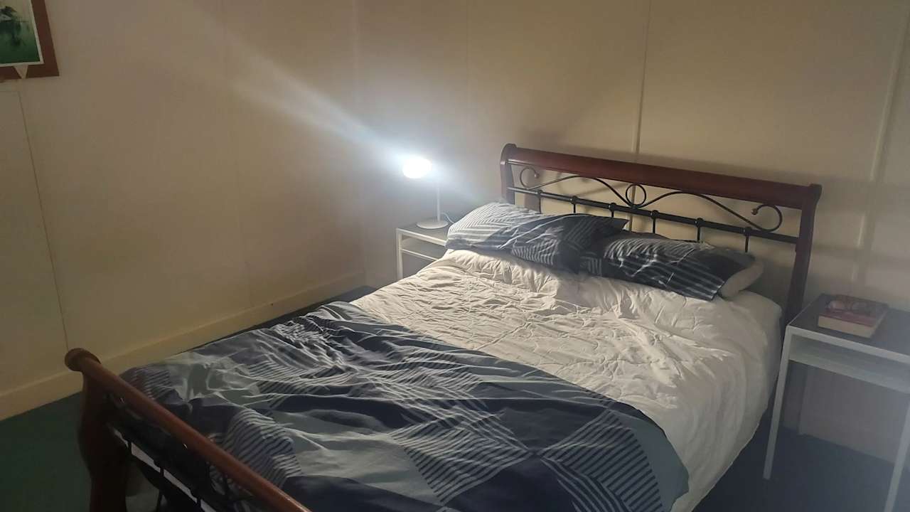 Room in a share house