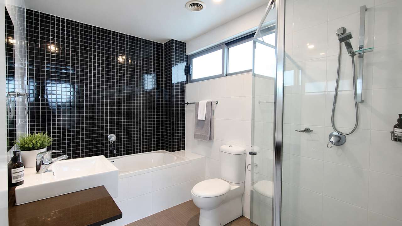 Whole property with 2 rooms for rent