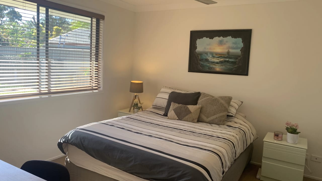 Furnished room in a share house