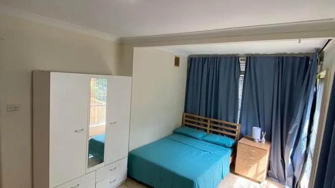 Furnished room in a share house