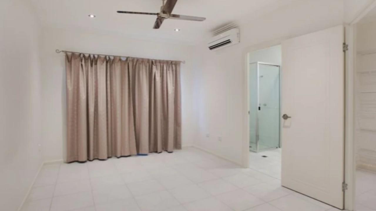 Whole property with 4 rooms for rent