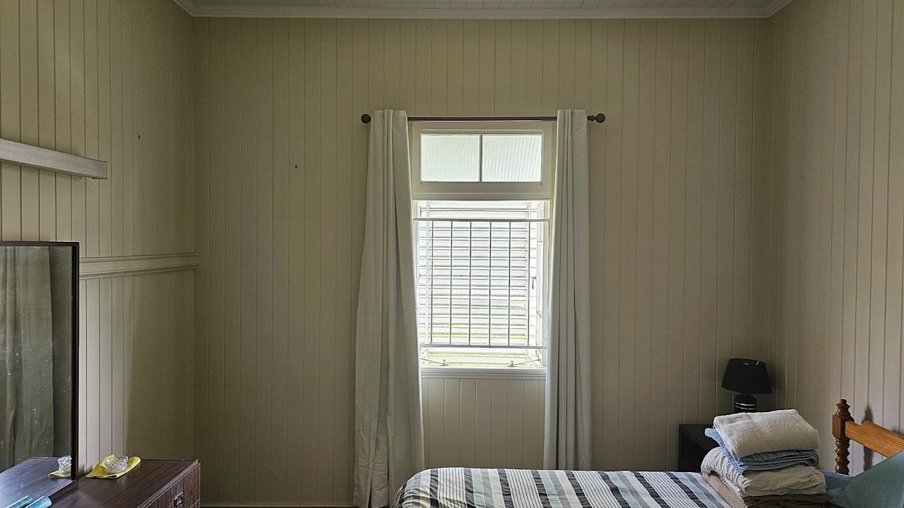 Room in a share house