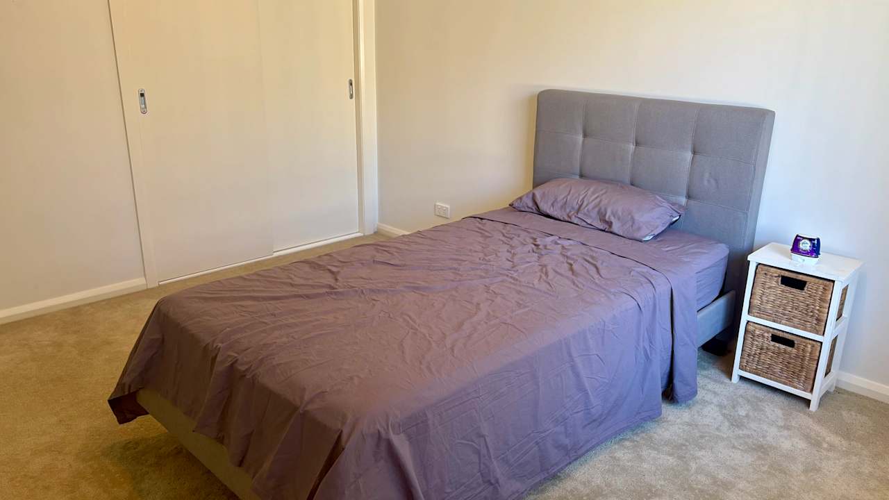 Room in a share house