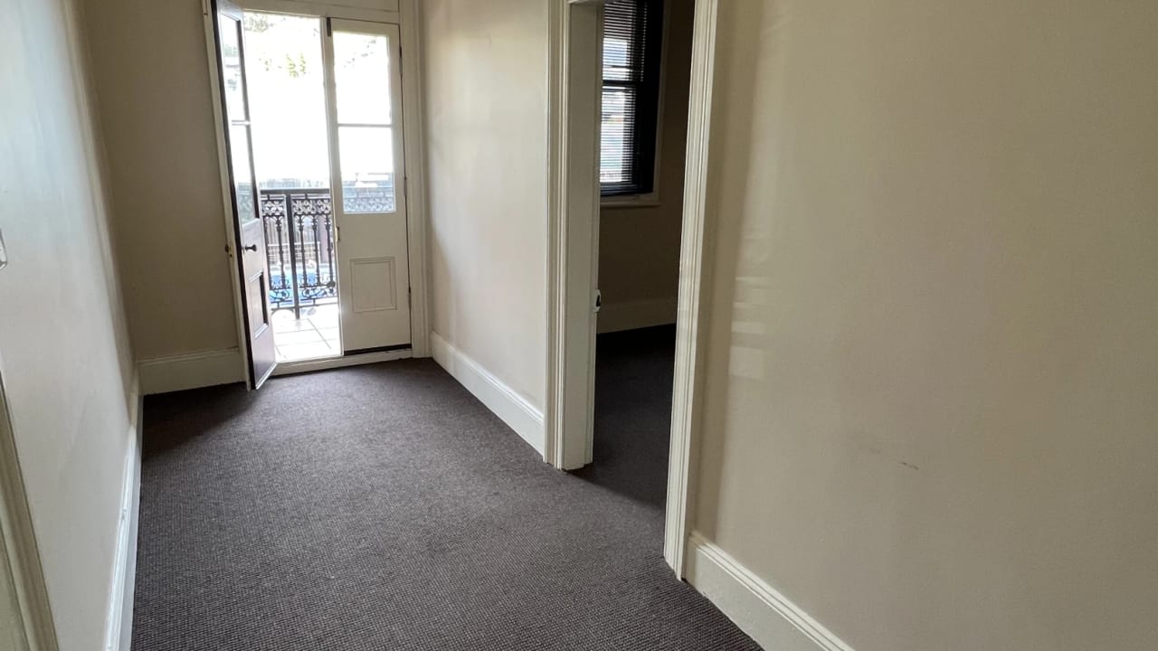 Whole property with 2 rooms for rent