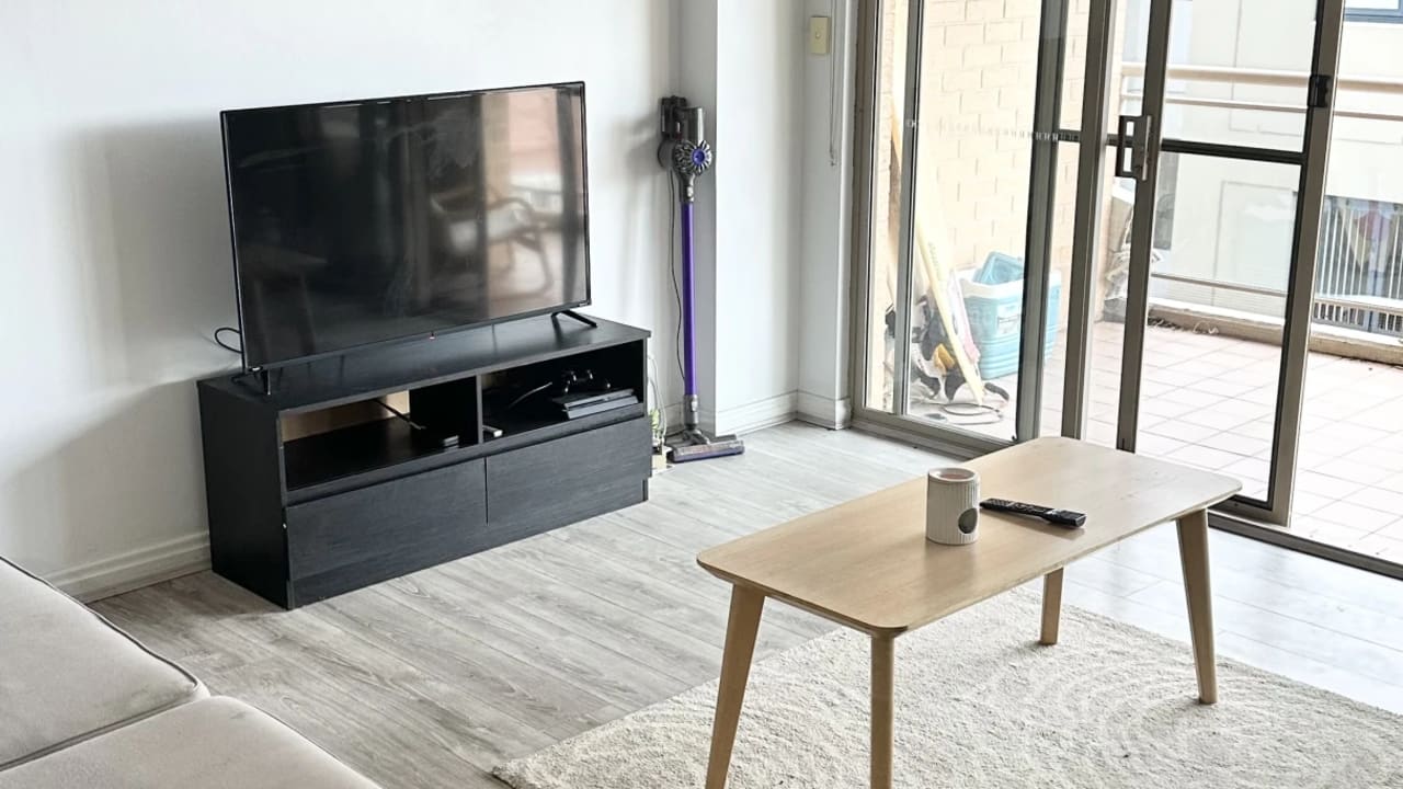 Furnished room in a flatshare