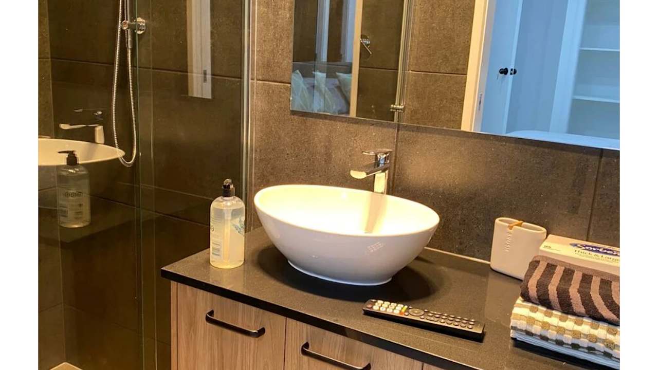 Furnished room with own bathroom