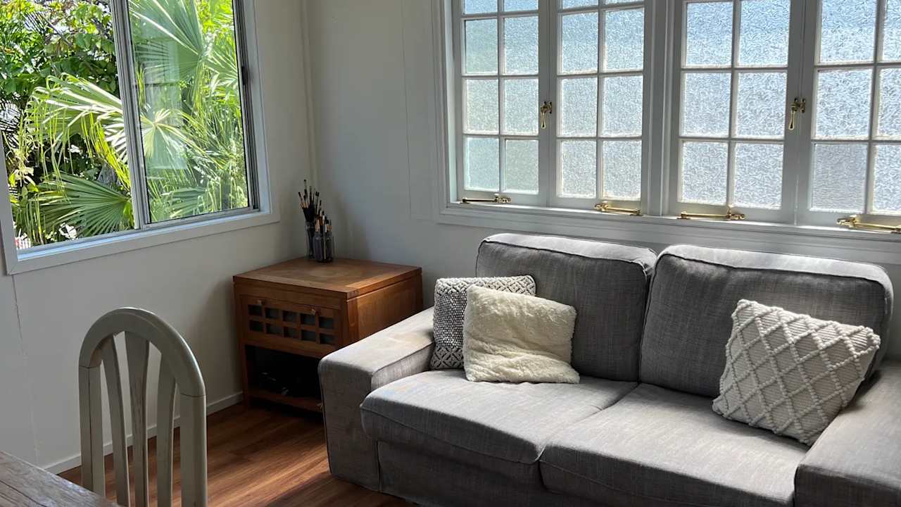 Room in a share house