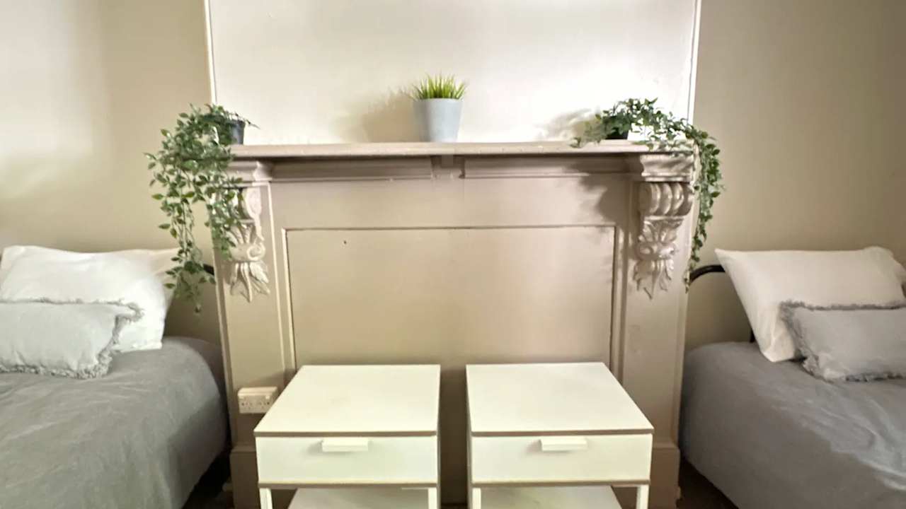 Furnished room in a share house