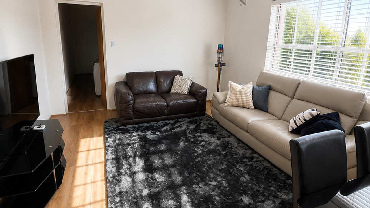 Furnished room in a flatshare