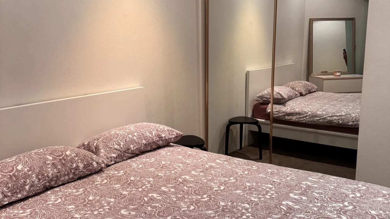Furnished room with own bathroom