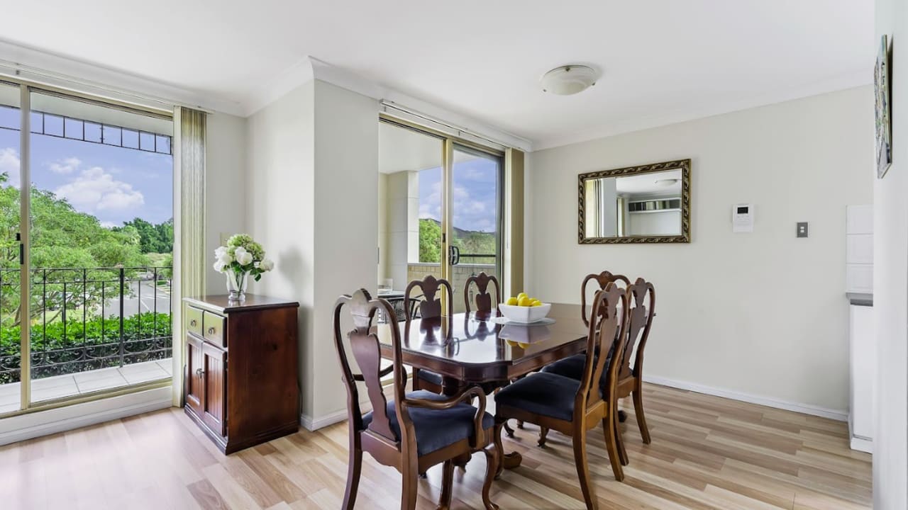 Furnished room in a flatshare