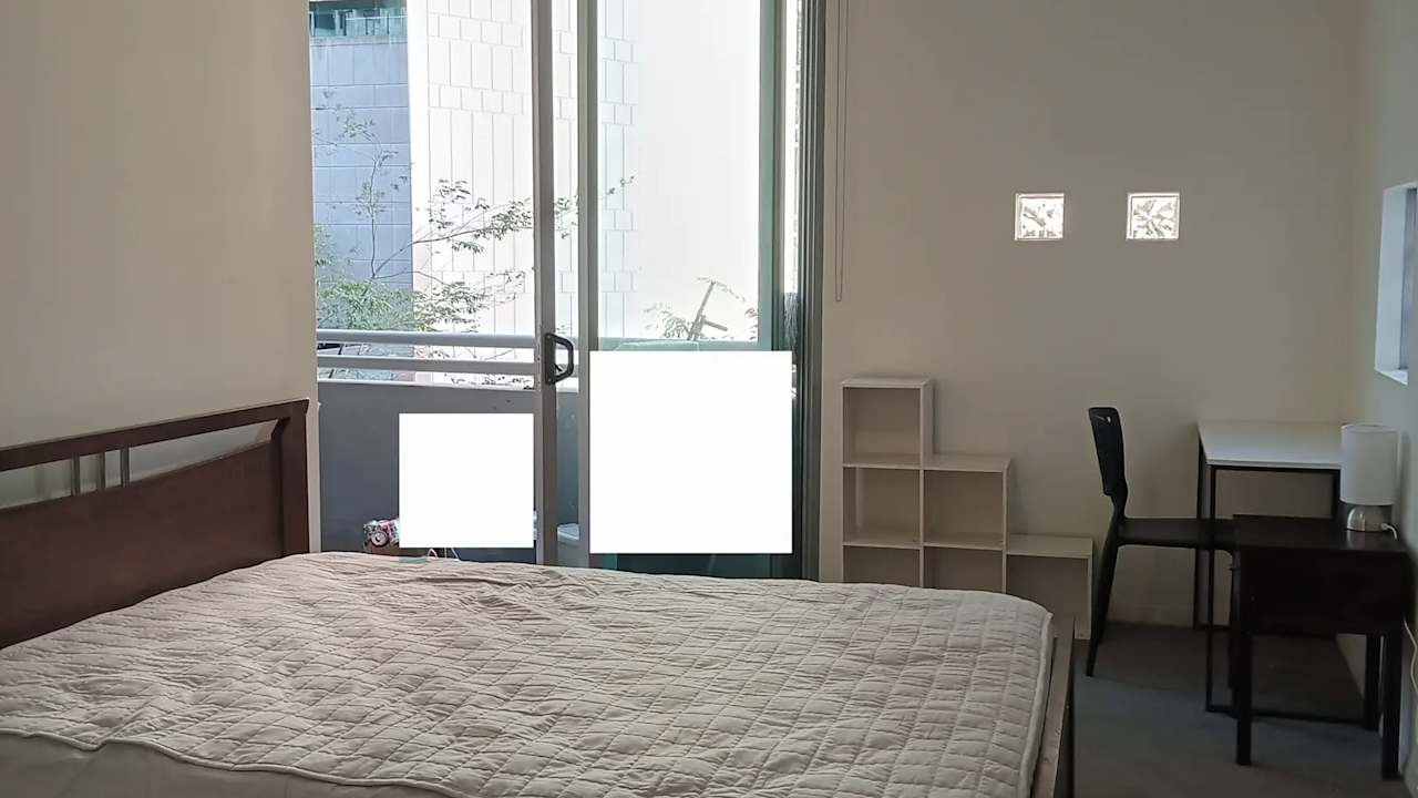 Furnished room with ensuite in a flatshare